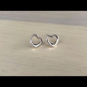 Tiffany Elsa Peretti
Open Heart Stud Earrings
in Silver, 11 mm